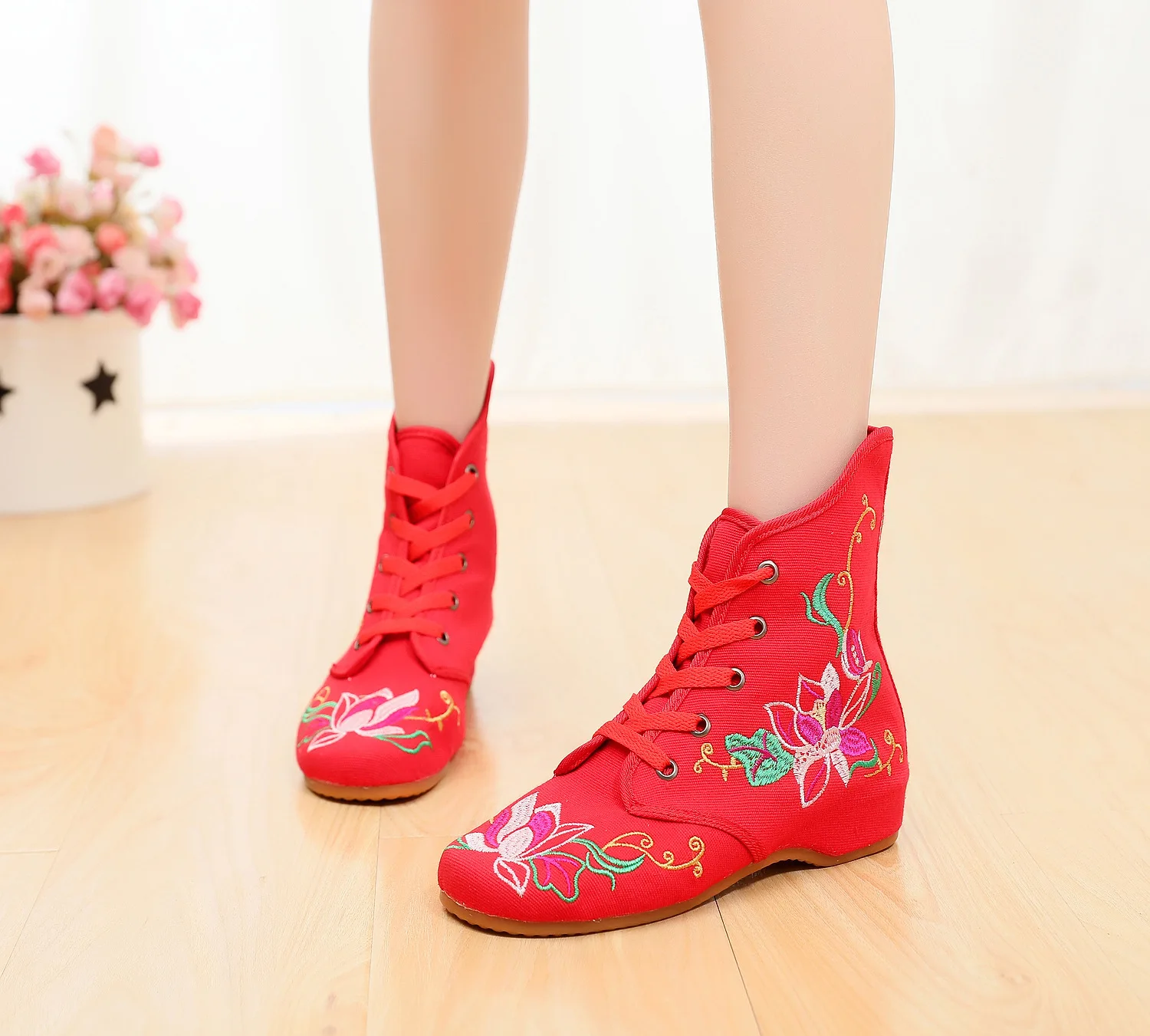 

Hight-top Embroidered Ethnic Style of Elevator Lace-up Women's Boots Rubber Sole Anti-slip Old Beijing Cloth Shoes