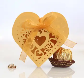 

50pcs Love Cutting Heart Shape Candy Box Wedding Favors Sweet Gift Box For birthday Party Decoration Supplies Ribbon Favors Bags