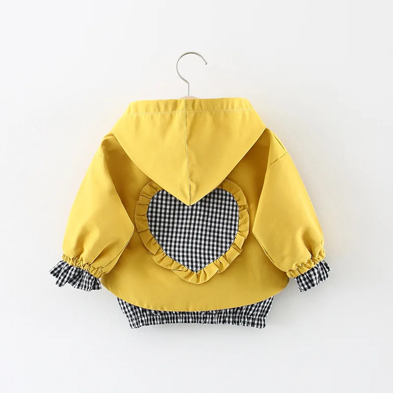 

Baby Girls Hooded Jackets Coats 2019 Spring Patchwork Plaid Print Outwear Kids Heart Appliques Clothes Children Coat