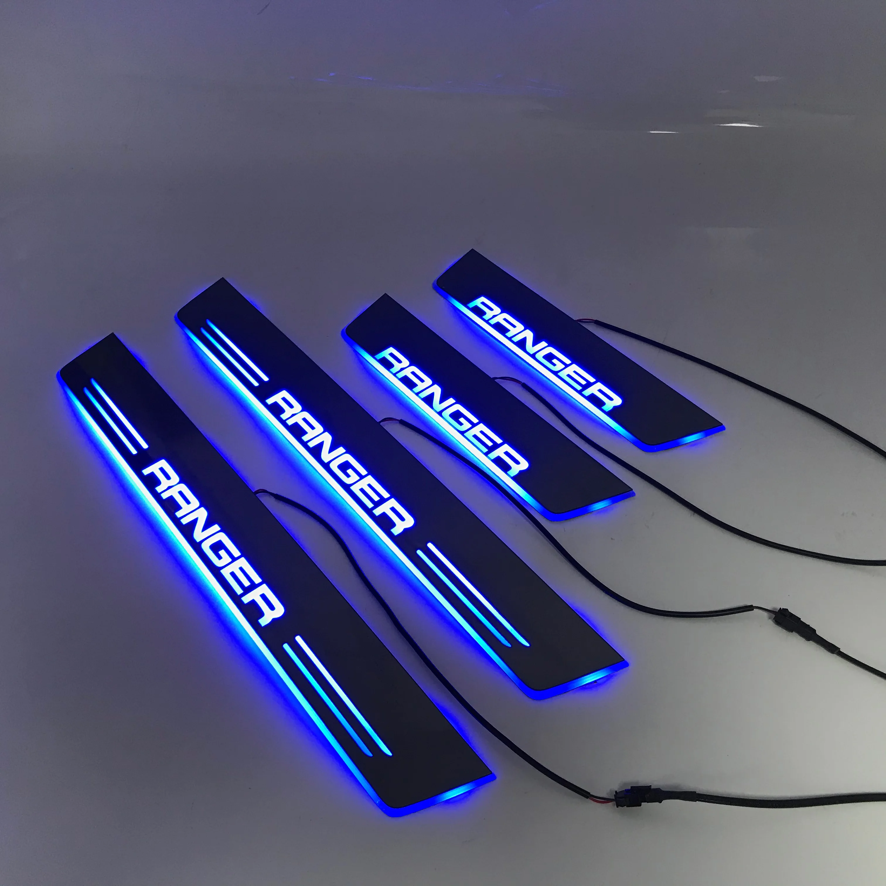 

LYQ led moving door scuff for Ford Ranger special-purpose ynamic door sill plate welcome lamp lining overlay Flow/fixed light