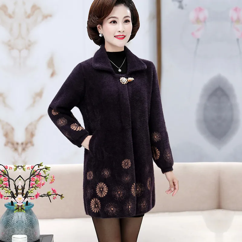 Autumn Winter Middle-aged Women Cashmere Sweater Jacket Large Size Women Imitation Water Velvet Coat 5XL High Quality W1419