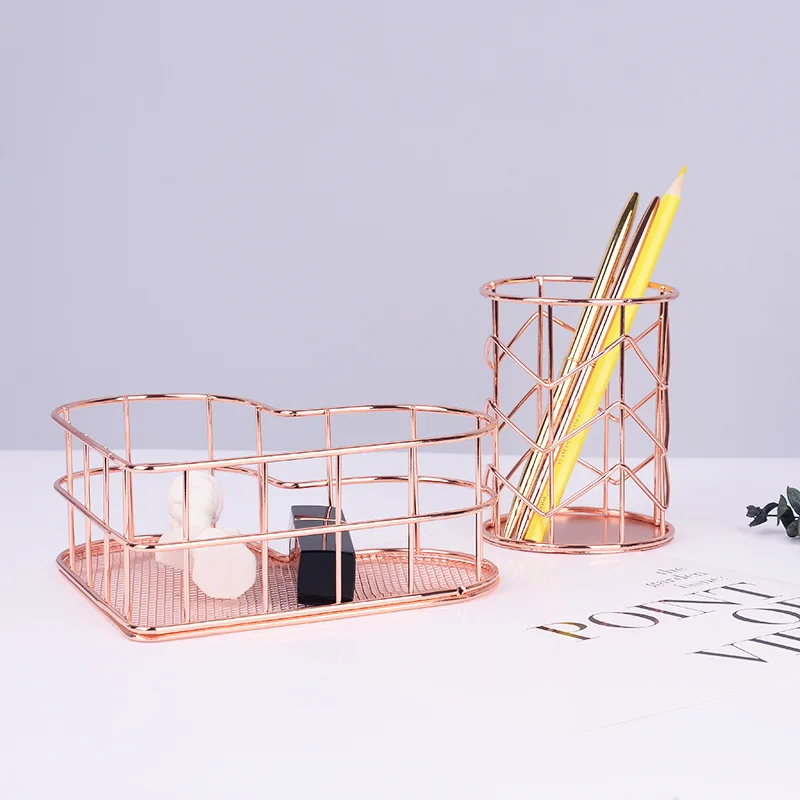 

Heart Shaped Storage Baskets Nordic Style Rose Golden Fruit Basket Sundries Makeup Organiser Desktop Dorm Decor YOUTU04