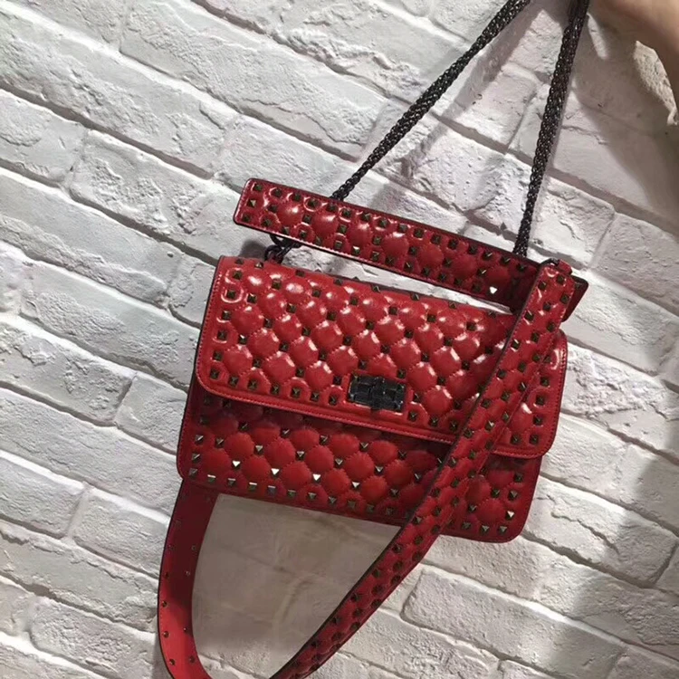 

Luxury brand 2019 new style rivet chain handbag genuine cow leather joker punk fashion trend one shoulder crossbody bag 30cm