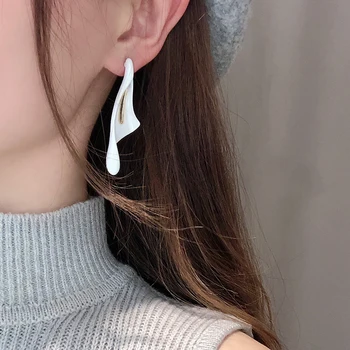 

Fashion Calla lily Flowers Stud Earrings long Hyperbole Irregular geometry enamel white stud Earrings Women Accessories