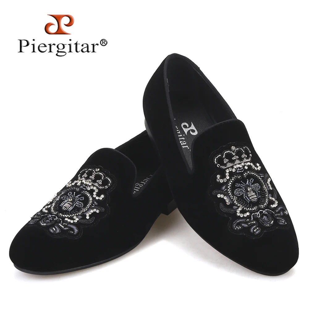 Piergitar new design men velvet shoes with hand-stitch crown and bee embroidery for party banquet plus size men's loafers | Обувь