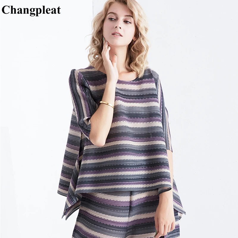 

Changpleat 2019 Spring New Women stripe printed loose T-shirt Miyak Pleated Fashion Large Size Female Tops T-shirts Tide T85685