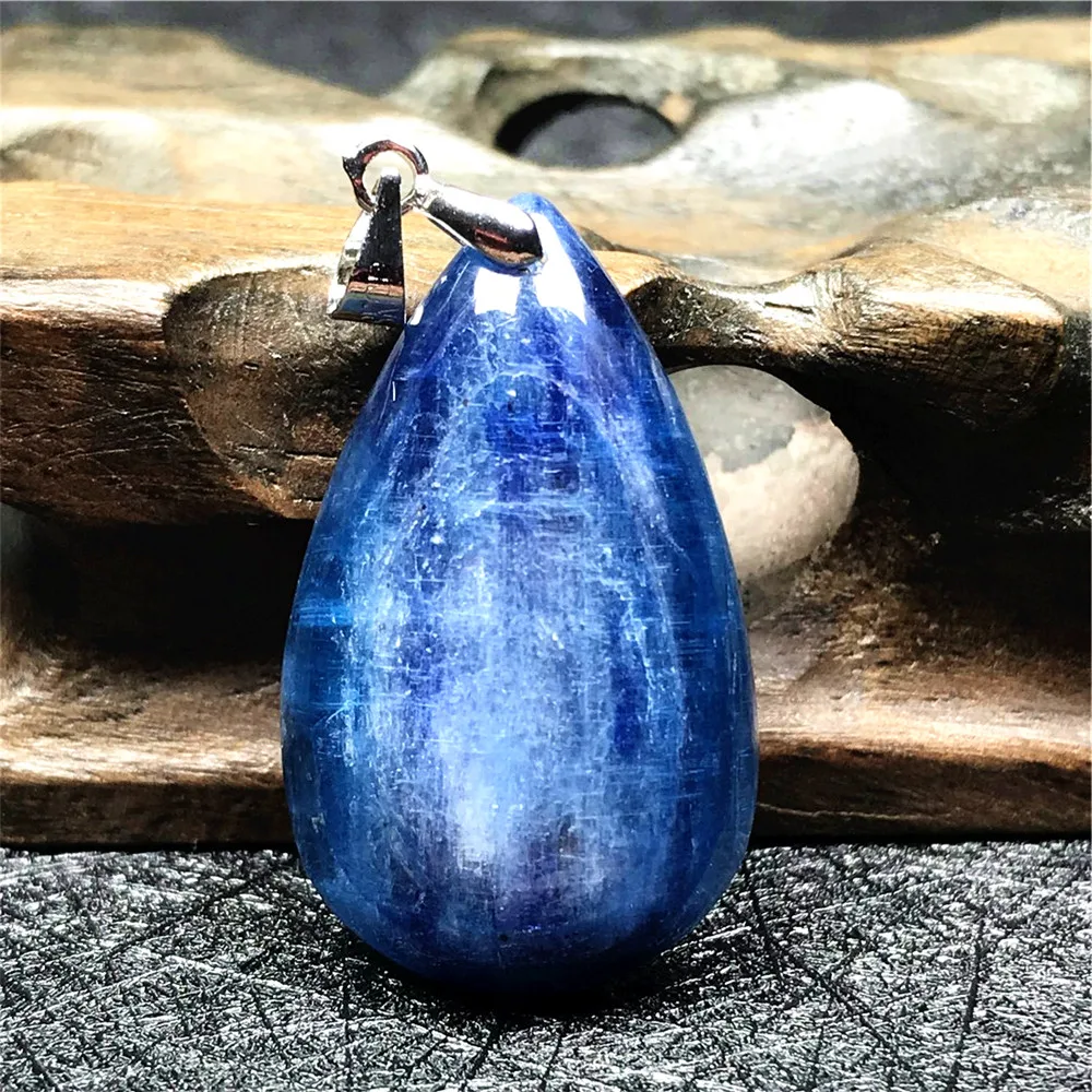 Kyanite Pendant (70)
