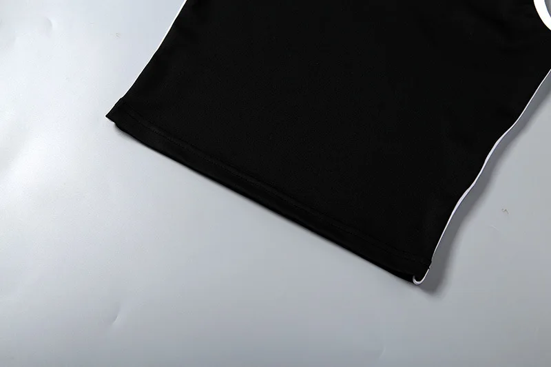 12279388581_1973477789