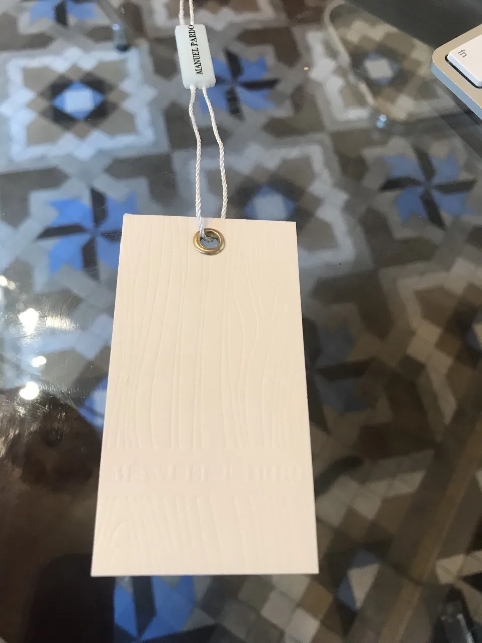 Off White Hang Tag visitchile.cl