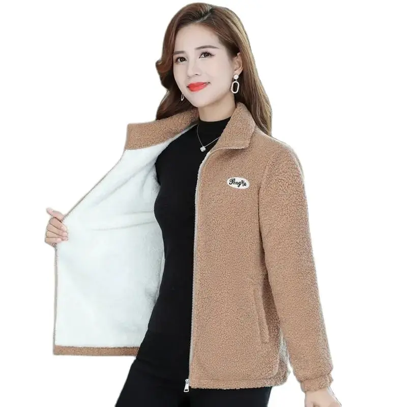

New 2021 Middle-Aged Mom Winter Clothes Add Velvet Add Thick Cotton Clothes Ladies Jacket Imitate Lamb Wool Woolen Women Coat