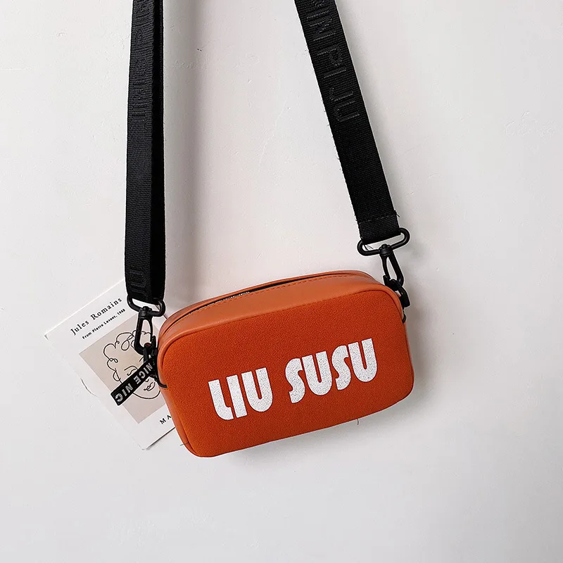 

2019 Autumn & Winter New Style WOMEN'S Bag Dull Polish Korean-style Square Sling Bag Shoulder Cosmetic Bag Printed Lettered Obli