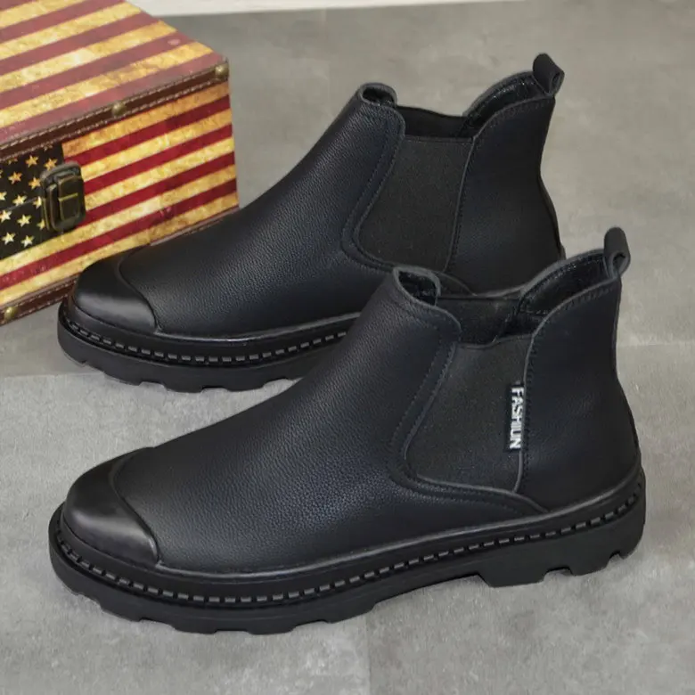 

Desginer Concise Mens Black Chelsea Boots Round Toe Winter Warm Man Short Ankle Boots British Trending Leisure Zapatos