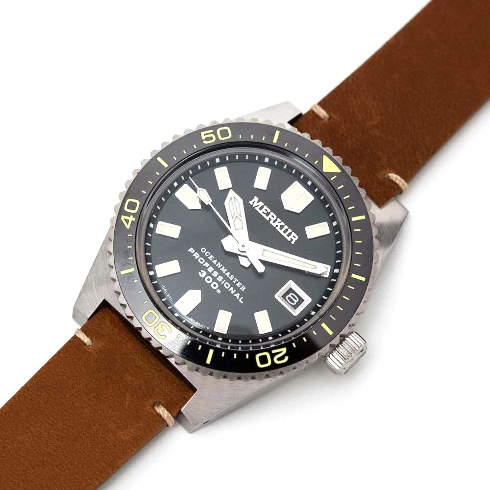 

MERKUR Vintage 62MAS Automatic Wrist Watch Mens pro Divers Sapphire Ceramic 300M black