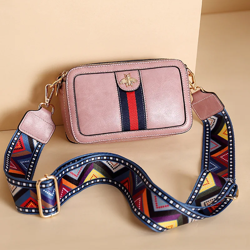 

2019 New Chao Korean version of fashion wide shoulder strap shoulder camera women bag hundred oblique strap small square bag