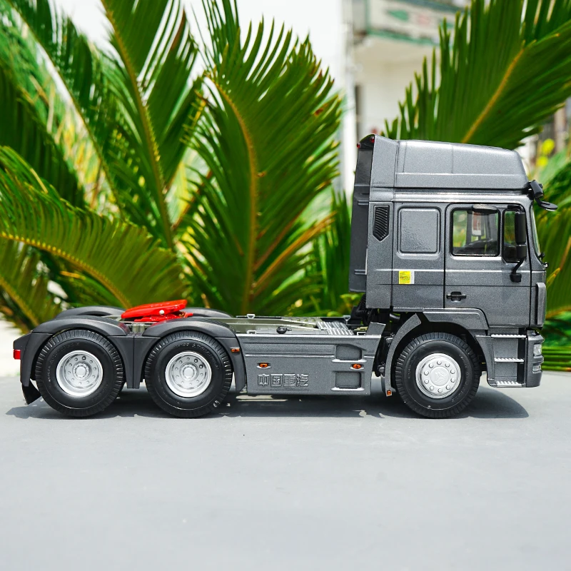 Оригинальный завод 1:24 литье под давлением Sinotruk Hoka H7 полуприцеп тракторный