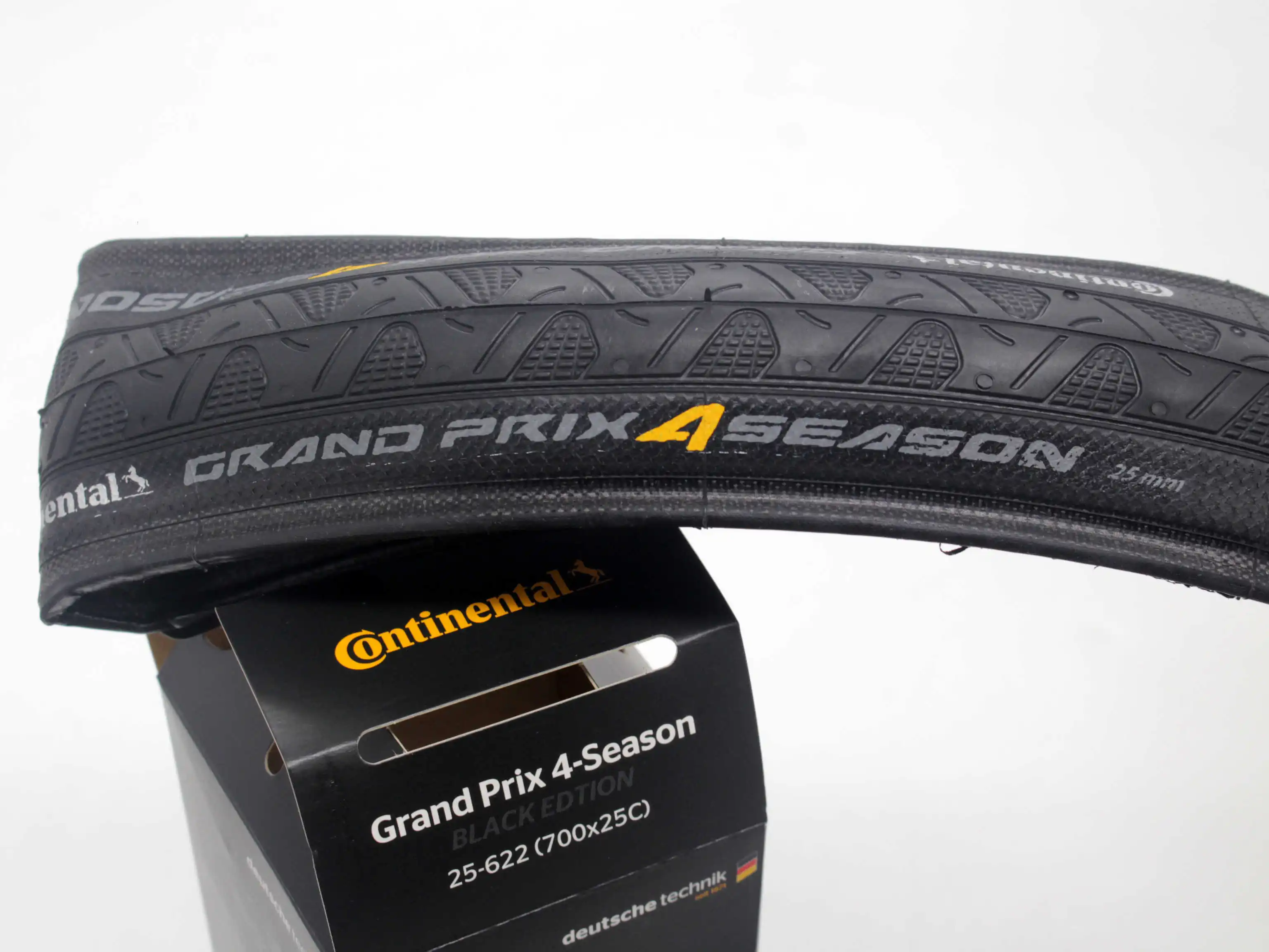 Континентальный Grand Prix 4time Special Edition черный 700x25 мм клинчерная велосипедная