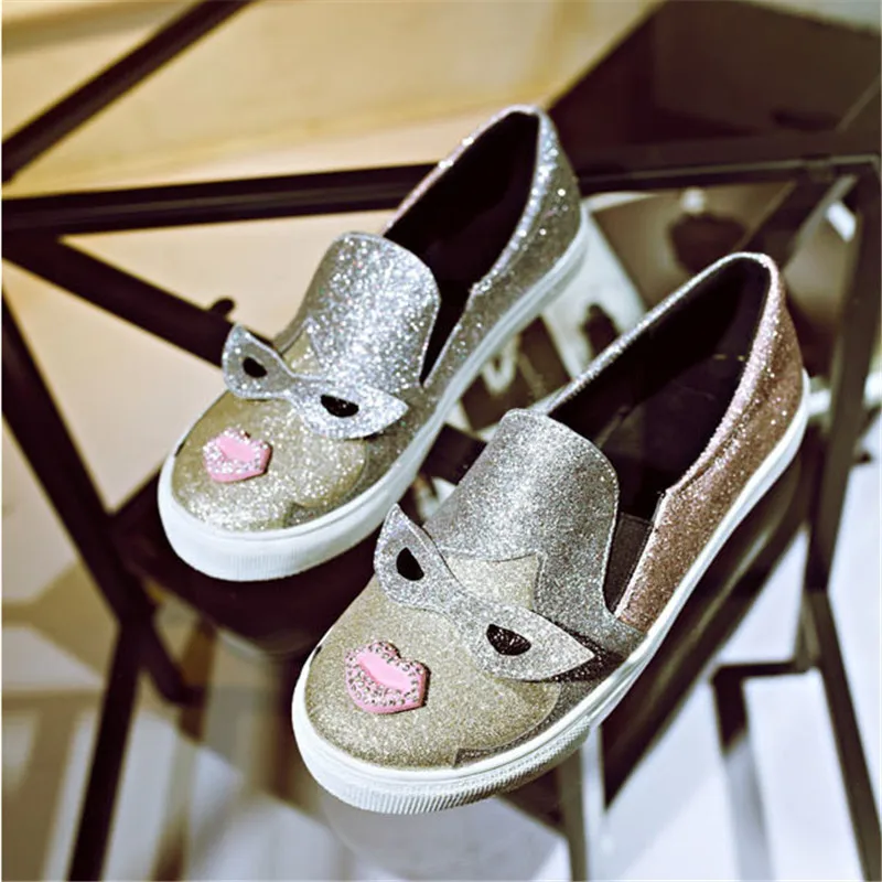 Buono scarpe для колледжа Повседневный стиль цветные очки с красными губами на толстой плоской подошве; женские тонкие туфли; лоферы
