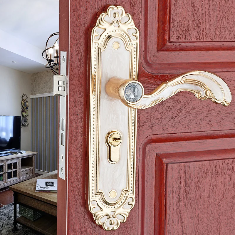 

European Style Vintage Mechanical Lock Doorknob Protector Solid Wood Door Lock Door Tongue Lock lv he jin suo Lock Manufacturers