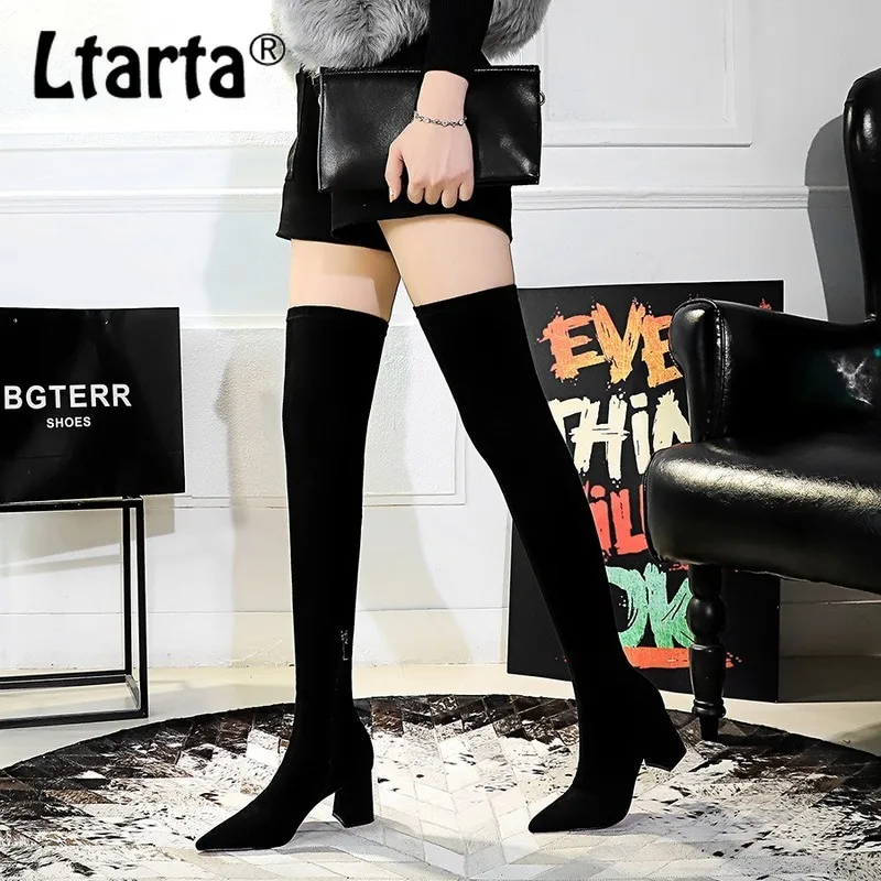 LTARTA/новые женские зимние теплые сапоги до колен Замшевые Сапоги выше колена на высоком каблуке с острым носком и плюшевой подкладкой DS-1988-6
