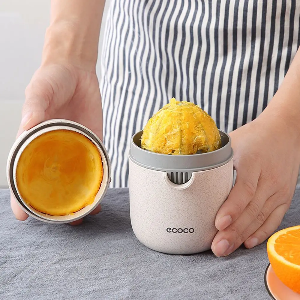 

Manual Lemon Squeezer Hand Press Mini Fruit Orange Juicer Citrus Hand Squeezer With Built-In Cup And Strainer Kitchen Gadgets