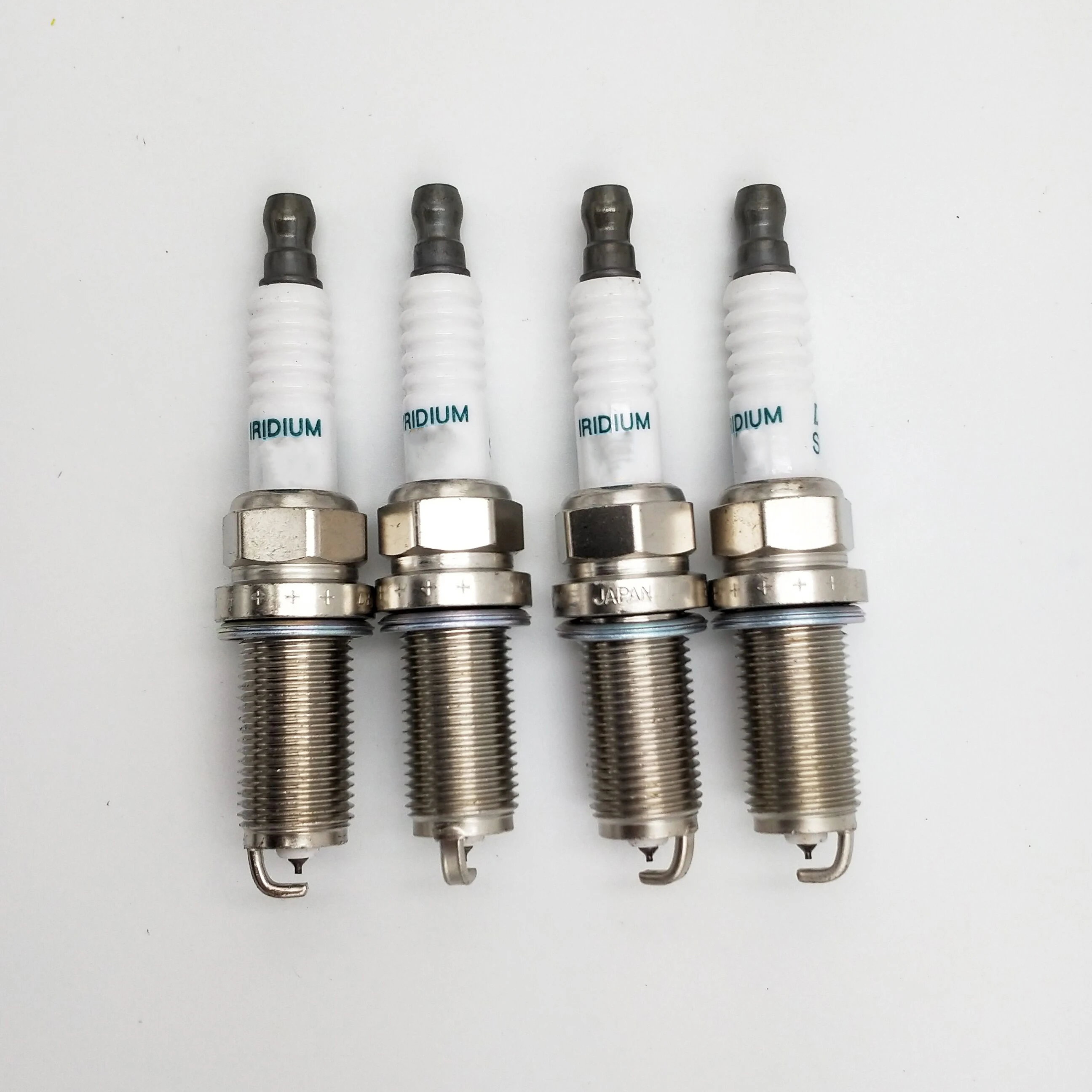 8 шт. иридиевая Свеча зажигания 90919-01191 SK20HR11 подходит для Toyota/Lexus 9091901191