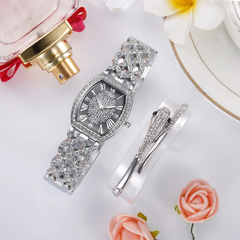 Cacaxi часы женские новые роскошные брендовые кварцевые часы модные женские пустотелые наручные часы золотой браслет Relogio Feminino A131