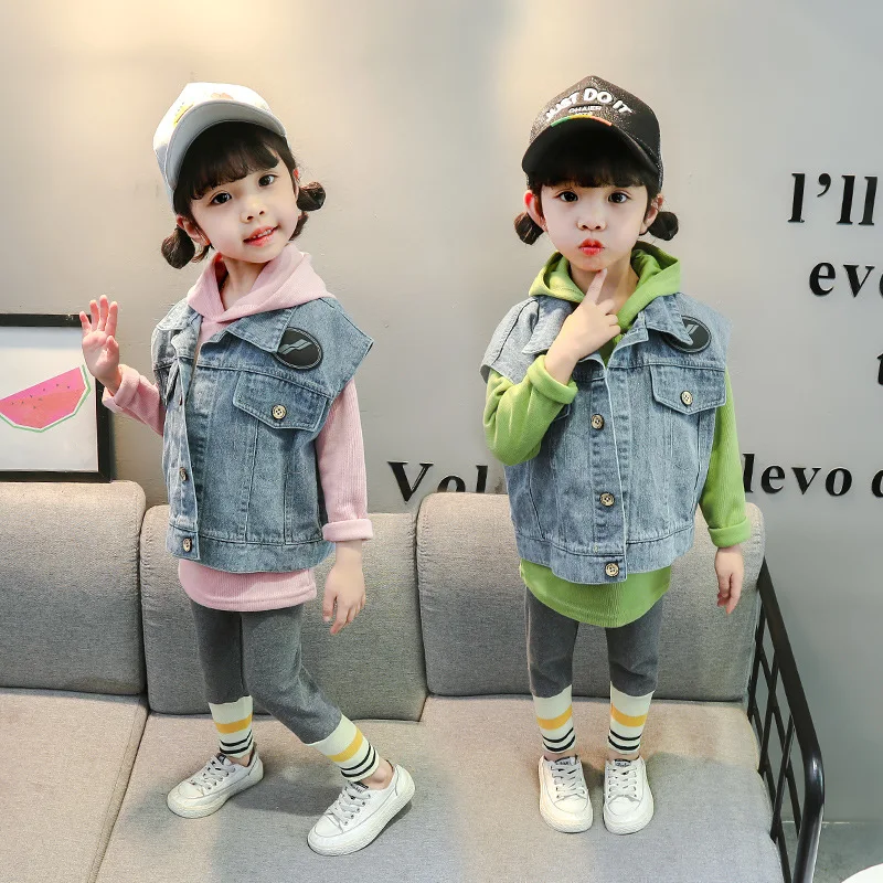 

2020 Spring 1-4-Year-Old Girls Cotton Cloth Cowboy Spring Three-piece Set Spring Clothing Fashion CHILDREN'S Half Year Old Baby
