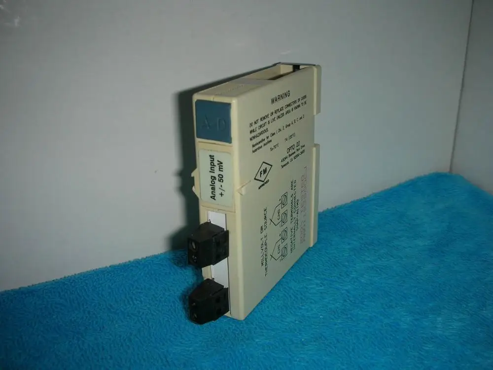 

Используется OPTO22 SNAP-AITM-2
