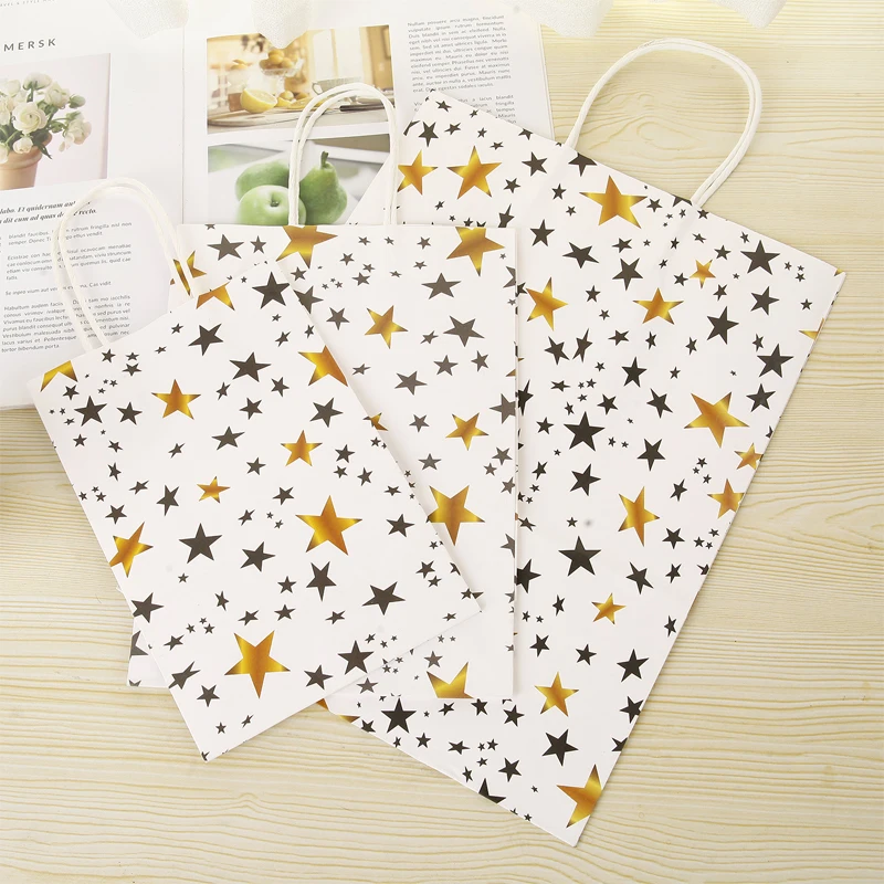 

40pcs 25x18cm Black White Bronzed Star Striped Dot Kraft Paper Bag DIY Multifunction Festival Gift Paper Bag With Handles