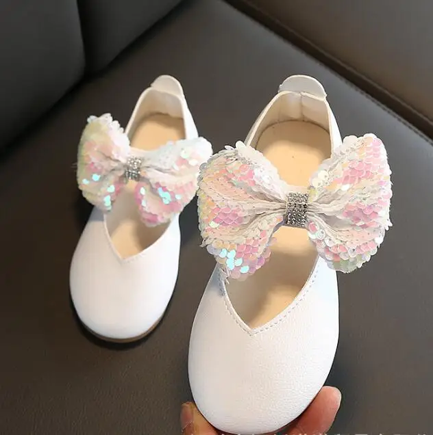 Детская обувь принцессы; сезон осень; модные милые детские сандалии для девочек; дышащая пляжная обувь с бантом для малышей