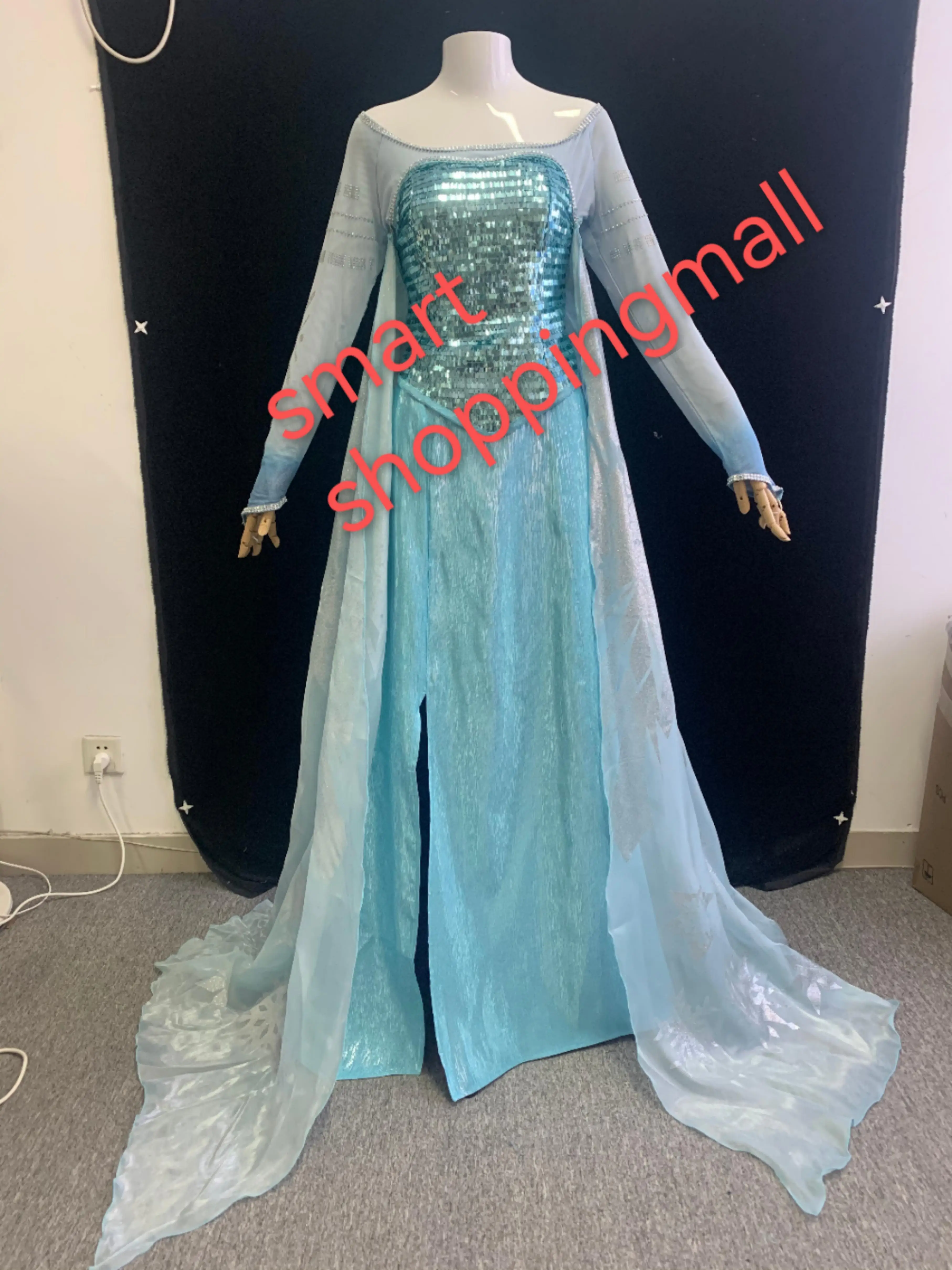 Elsa Cosplay