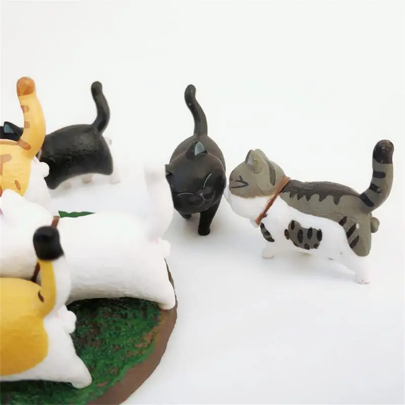 Cute Cat Figure Creative Landscaping Miniature Sculpture