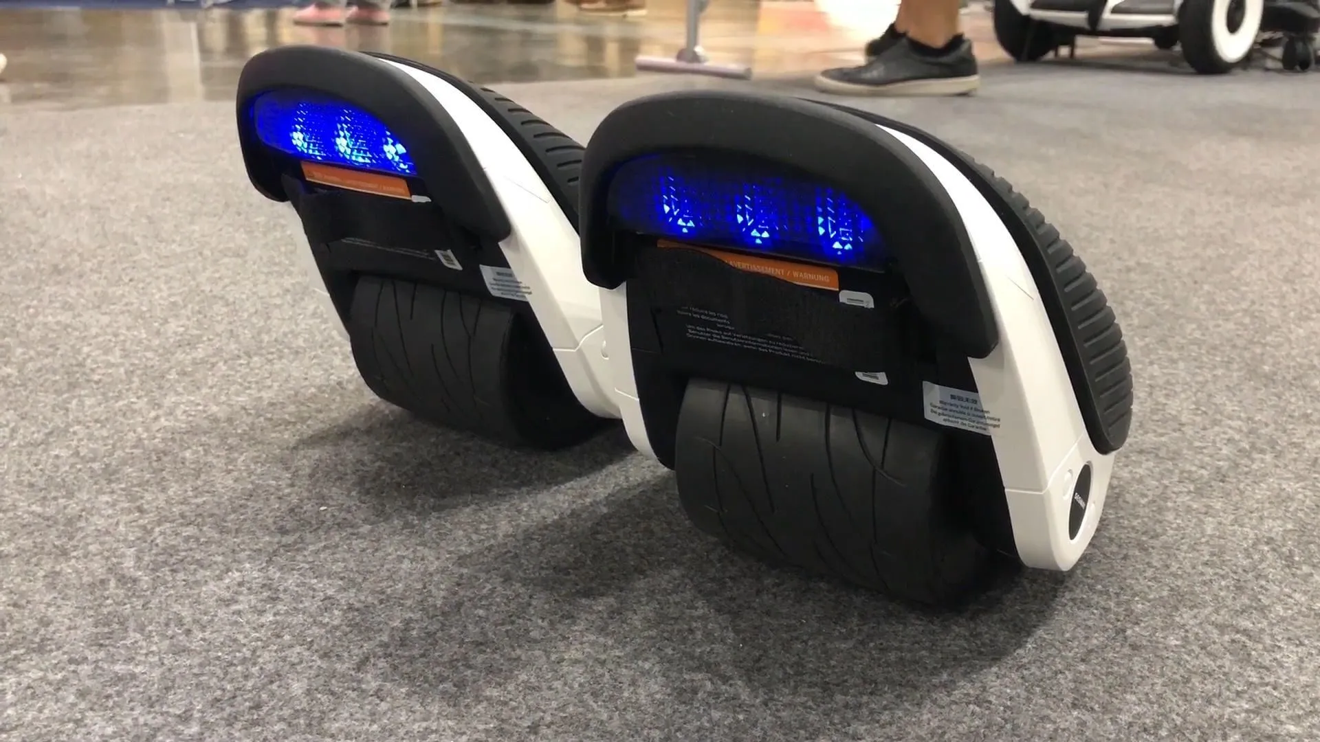 РОЛИКОВЫЕ КОНЬКИ SEGWAY NINIBOT E-SKATES DRIFT W1