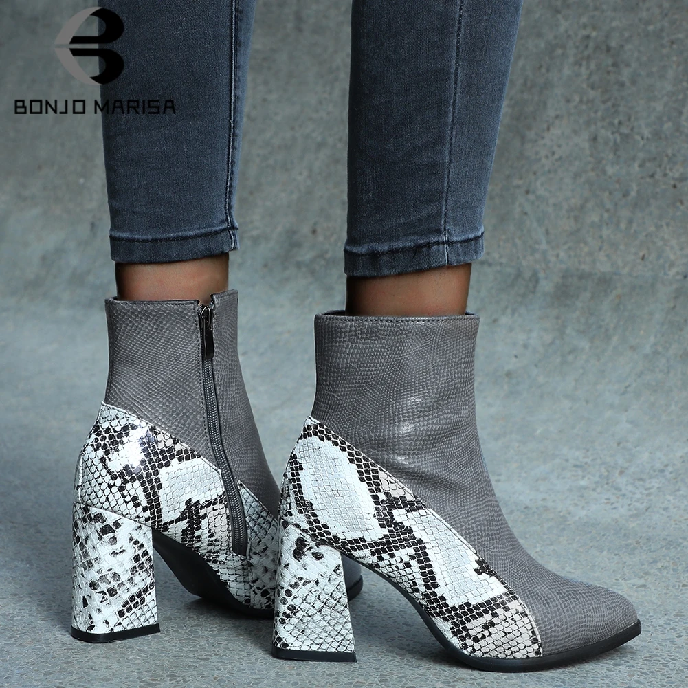 

BONJOMARISA New 32-43 INS Hot Fretwork Patchwork Booties Ladies Winter Add Fur Ankle Boots Women 2019 High Heels Shoes Woman