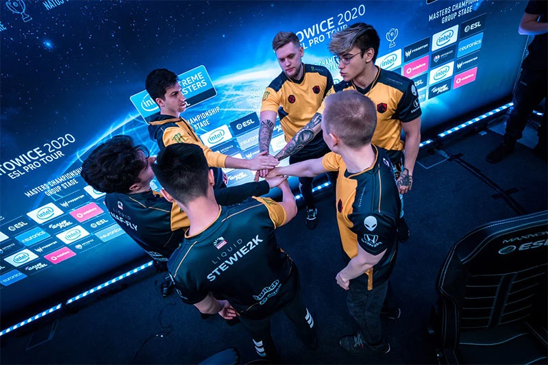 O1CN01GZMQZE28y36zLr6lt_!!2621818000