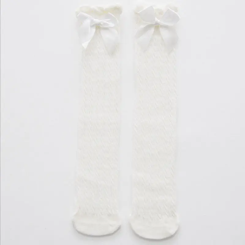Милые кружевные носки детские возраст 1-3 года для маленьких девочек; Хлопковые гольфы; колготки с бантами; гетры для детей - Цвет: Белый