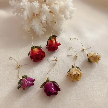 

Fashion Clear Acrylic Dried Rose Flower Drop Earrings For Women Vintage Gold Square Dangle Earings Brincos Female Jewelry