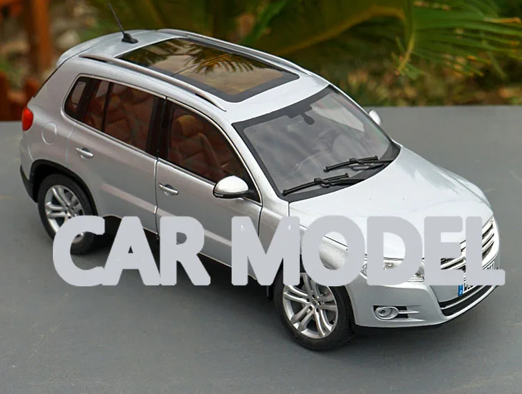 1:18 Масштаб сплава игрушечных транспортных средств NOREV VW TIGUAN модель автомобиля SUV детских игрушечных автомобилей авторизованный игрушки для детей