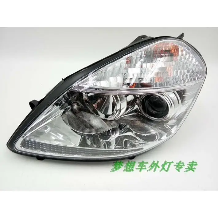 Передний светильник онарь в сборе. Для китайского автомобиля Brilliance BS6 M1 2005-2009 год