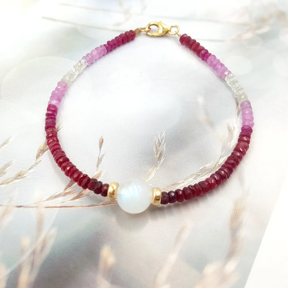 Ювелирные изделия из лилии, настоящий Блестящий рубиновый Сапфир, лунный камень, позолота, модный браслет, хороший подарок для женщин