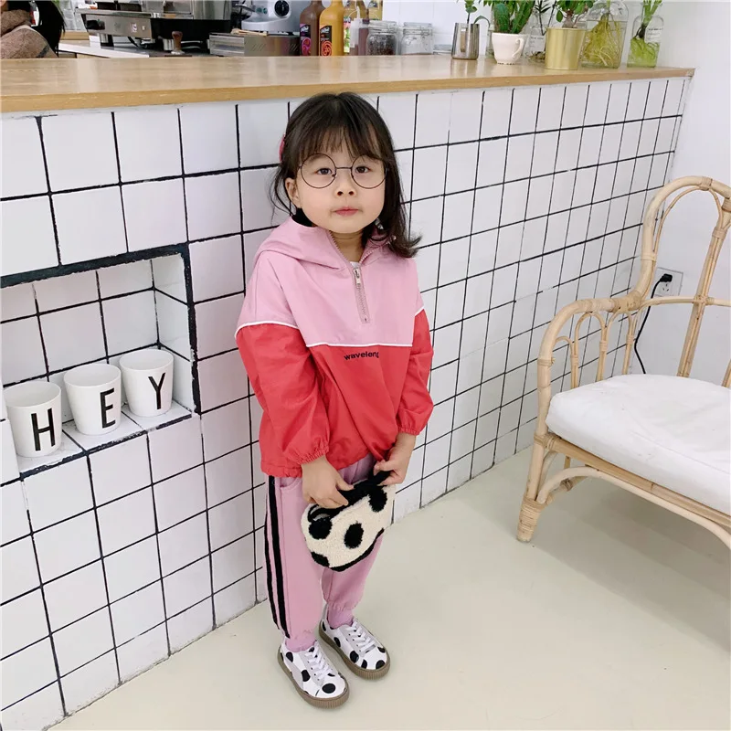 Unibaby2109; сезон весна-лето; Товары для детей; Южная Корея; детская одежда для мальчиков и девочек; контрастный пуловер с надписью; плащ; Jac