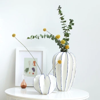 

Nordic Simple White Creative Star Fruit Shape Ceramic Vase Home Living Room Decoration Dried Flowers Hydroponic Soft Accessories