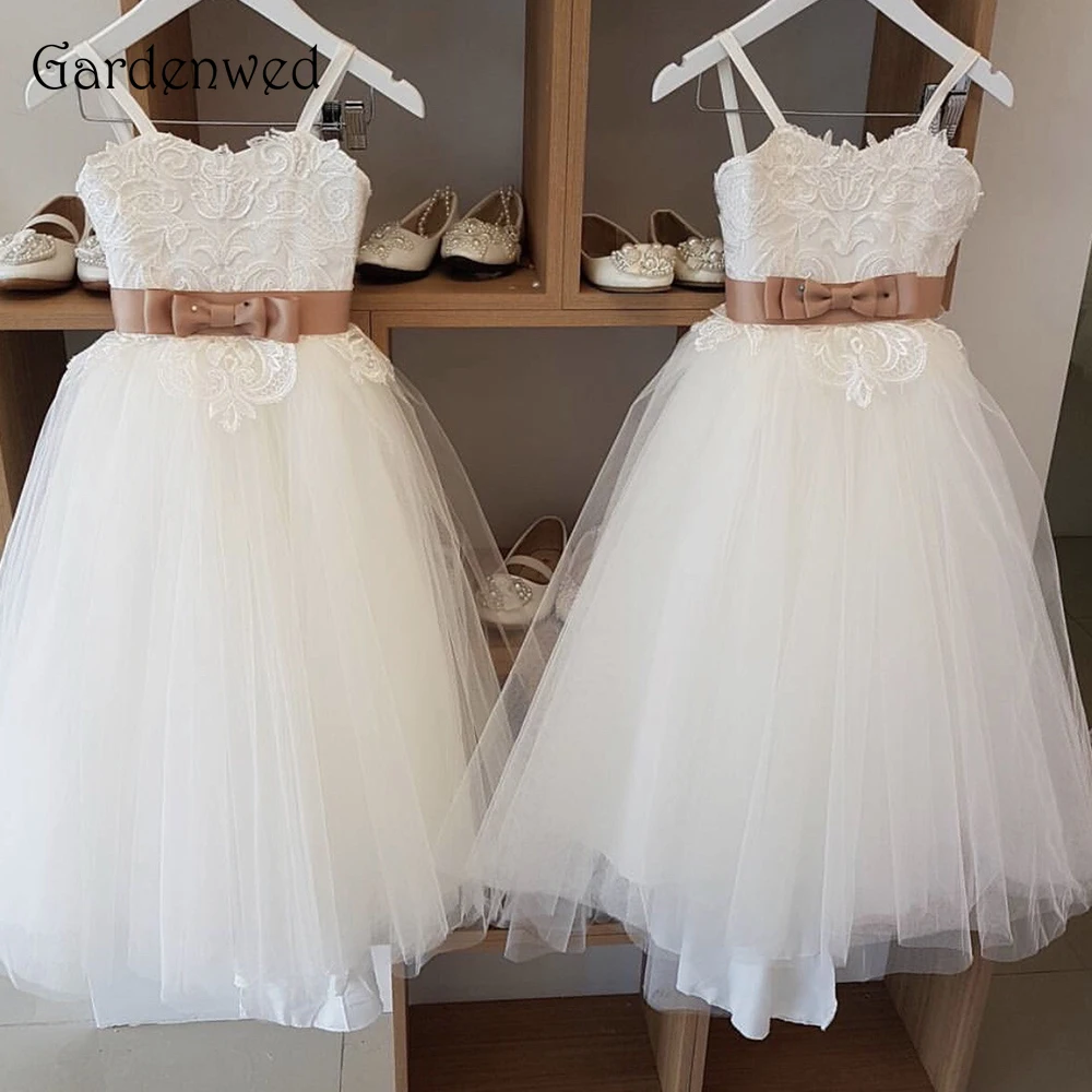 

Gardenwed Bow Knot Brown Belt Spaghetti Straps Appliques Lace Cute Semi A line Ivory Flower Girl Dresses 2019