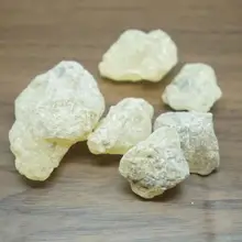 Натуральный дамаровый каучук