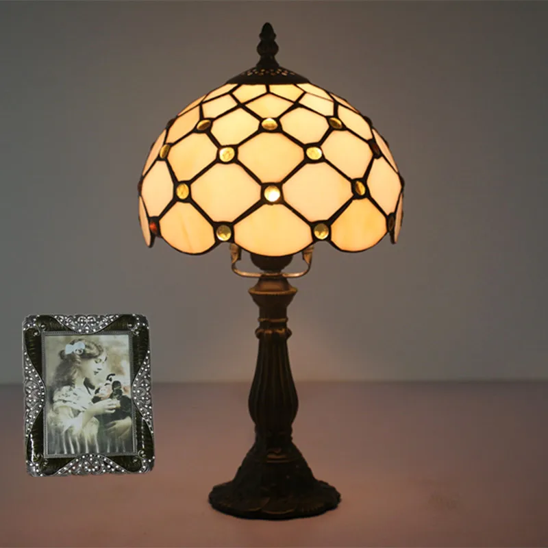 Лампа Тиффани спальня прикроватная лампа ретро Бар желтая стеклянная лампа Смола основание настольные лампы туалетный столик боковая настольная лампа