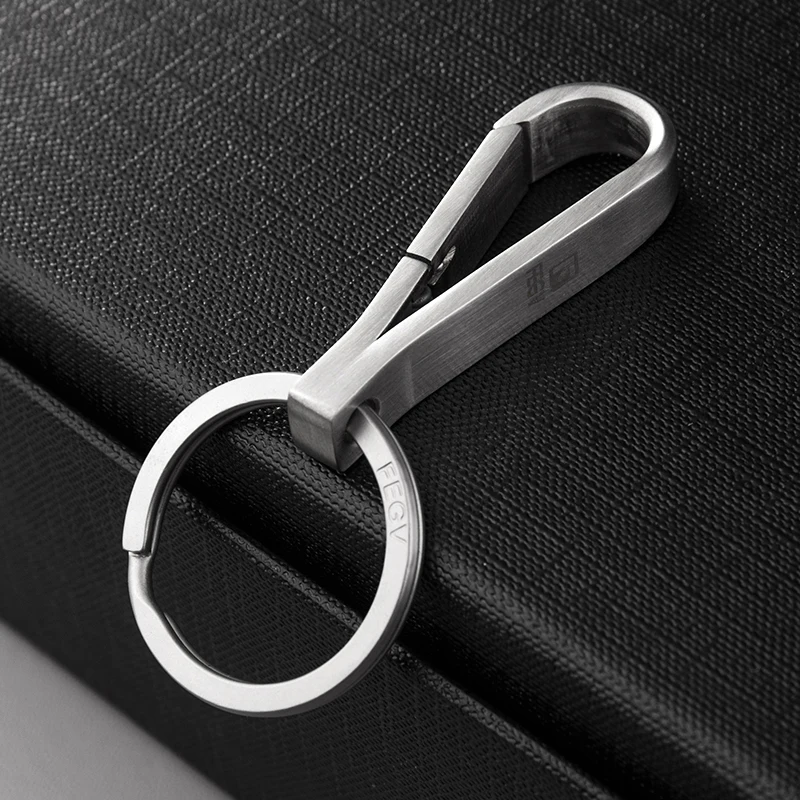 304 Stainless Steel Car Keychain Men Simplicity Key Chain Creativity Key Ring Holder Bag Charm Pendant Trinket Accessories Gift