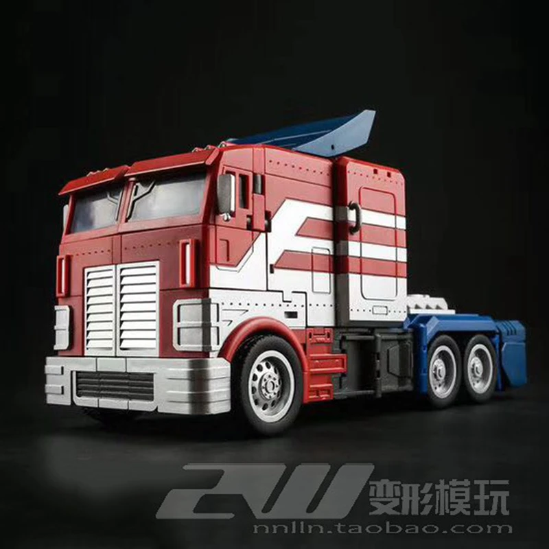 Трансформация тайпан Commander IDW Optimus головка может светиться готовым продуктом высотой около 24 см