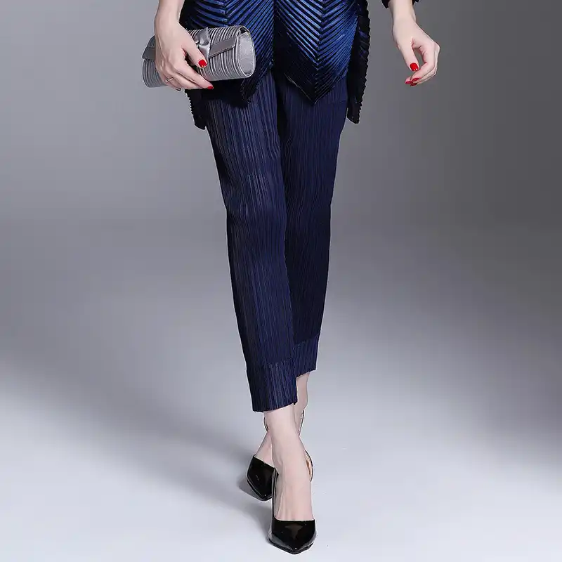 plus size pleated trousers