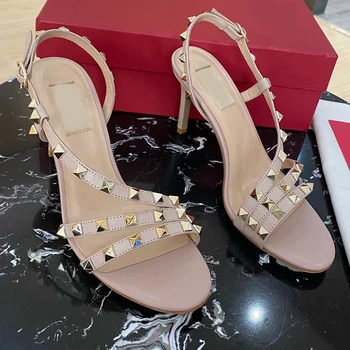 

2020 Summer Sandals Slipper Indoor Outdoor Flip-flops Beach Shoes Female Slippers Fashion Sandals Shoes Women