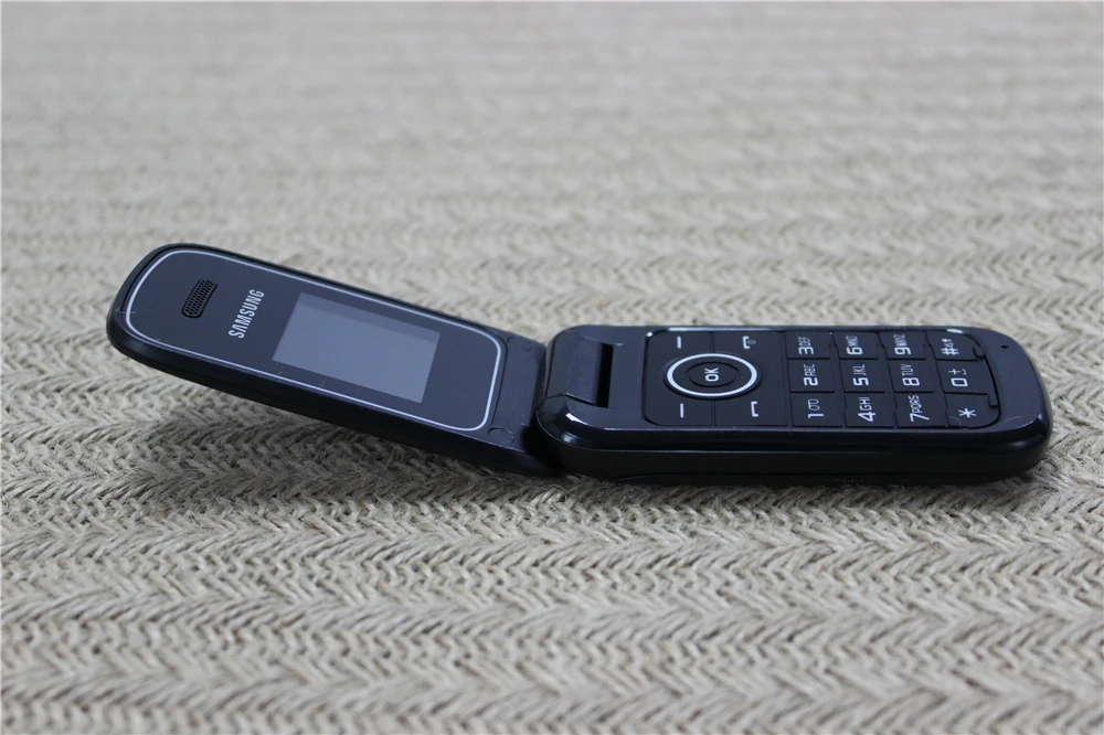Оригинальный Samsung E1190 GSM 1 43 дюйма 800 мАч мини SIM черный Восстановленный сотовый